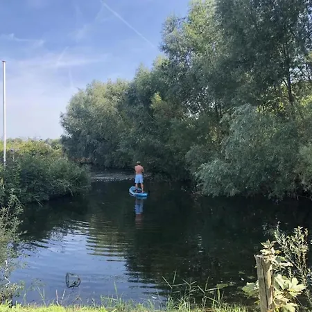Holiday Home In Simonshaven Near Lake Beach